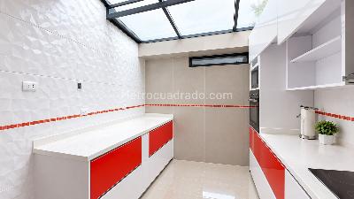 Casa de 4 alcobas en venta en Entrerios, Bogotá, 200 m² · foto 2 de 20