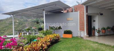 Casa de 5 alcobas en venta en Bella Suiza, Cali, 330 m² · foto 4 de 20