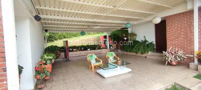 Casa de 5 alcobas en venta en Bella Suiza, Cali, 330 m² · foto 6 de 20
