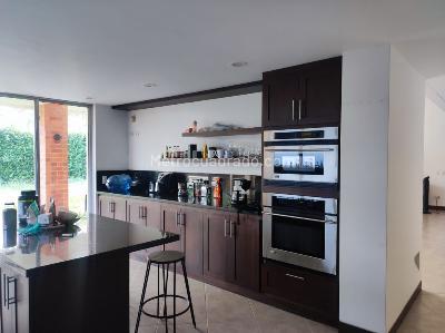 Casa de 5 alcobas en venta en Pance, Cali, 380 m² · foto 3 de 20