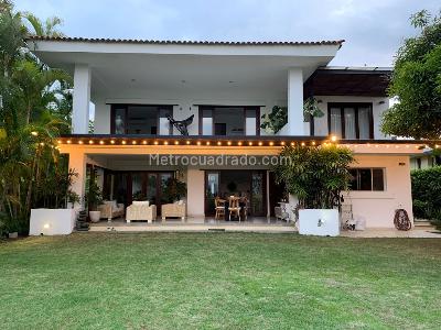 Casa de 5 alcobas en venta en Ciudad Jardin, Cali, 450 m² · foto 2 de 20