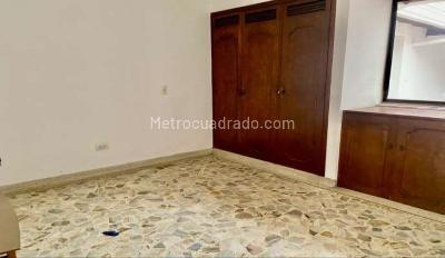 Casa de 4 alcobas en venta en Cristales, Cali, 312 m² · foto 8 de 14