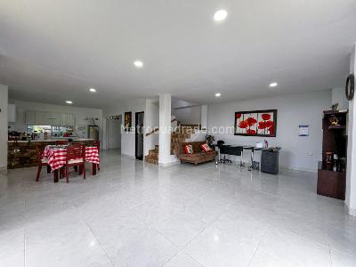 Casa de 5 alcobas en venta en La Buitrera, Cali, 360 m² · foto 11 de 20