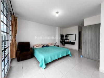 Casa de 5 alcobas en venta en La Buitrera, Cali, 360 m² · foto 14 de 20