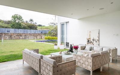 Casa de 5 alcobas en venta en Ciudad Jardin, Cali, 577 m² · foto 16 de 20