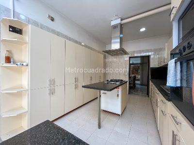 Casa de 4 alcobas en venta en Santa Rita, Cali, 393 m² · foto 7 de 20