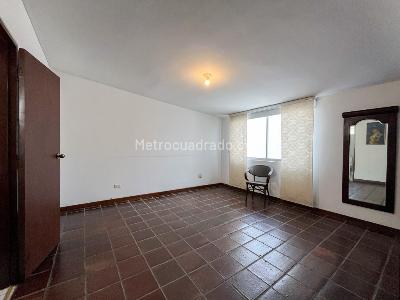 Casa de 4 alcobas en venta en Santa Rita, Cali, 393 m² · foto 16 de 20