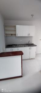 Apartamento de 3 alcobas en venta en Santa Anita, Cali, 73 m² · foto 2 de 19