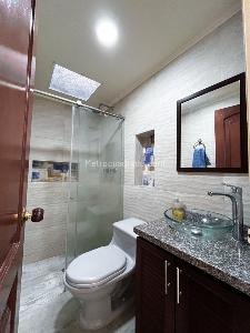 Casa de 5 alcobas en venta en Pampalinda, Cali, 188 m² · foto 3 de 20