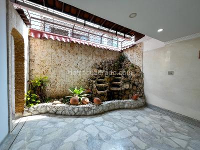 Casa de 5 alcobas en venta en Pampalinda, Cali, 188 m² · foto 9 de 20