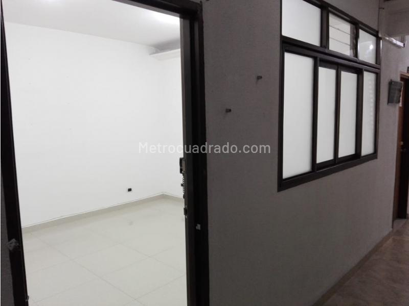 Image 16418-M4615019_136