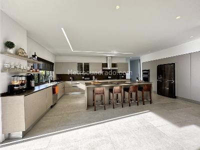 Casa de 5 alcobas en venta en Llanogrande, Rionegro, 800 m² · foto 8 de 20