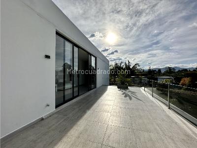 Casa de 5 alcobas en venta en Llanogrande, Rionegro, 800 m² · foto 15 de 20