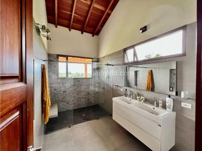 Casa de 5 alcobas en venta en El Tablazo, Rionegro, 472 m² · foto 9 de 20