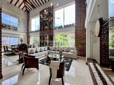 Casa de 5 alcobas en venta en El Escobero, Envigado, 656 m² · foto 19 de 20