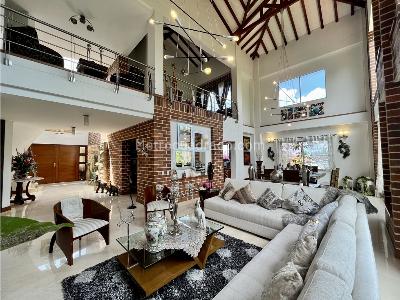 Casa de 5 alcobas en venta en El Escobero, Envigado, 656 m² · foto 20 de 20