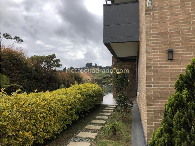 Casa – Envigado, barrio los naranjos, Valle de Aburrá - Más