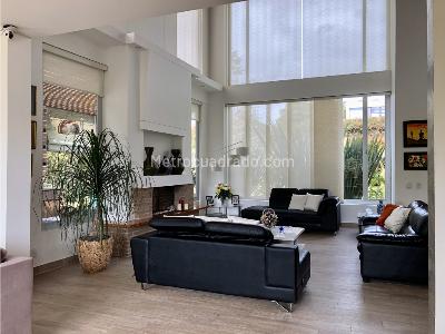 Casa de 5 alcobas en venta en Acuarela, Envigado, 607 m² · foto 6 de 20