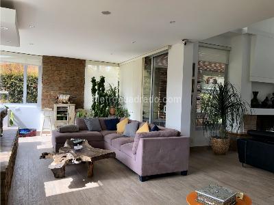 Casa de 5 alcobas en venta en Acuarela, Envigado, 607 m² · foto 7 de 20