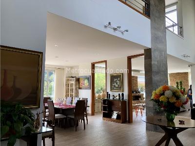 Casa de 5 alcobas en venta en Acuarela, Envigado, 607 m² · foto 9 de 20