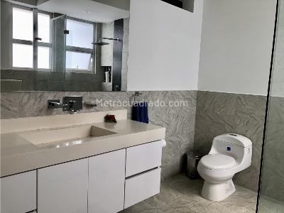 Casa de 5 alcobas en venta en Acuarela, Envigado, 607 m² · foto 16 de 20