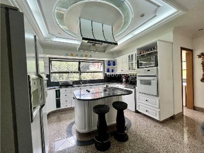 Apartamento de 4 alcobas en venta en Poblado Club Campestre, Medellín, 565 m² · foto 6 de 20