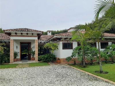 Casa de 4 alcobas en venta en Llanogrande, Rionegro, 450 m² · foto 2 de 20
