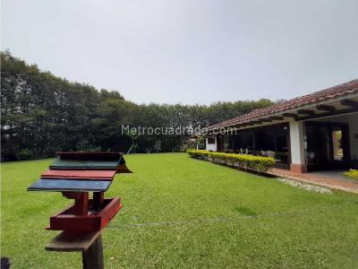 Casa de 4 alcobas en venta en Llanogrande, Rionegro, 450 m² · foto 6 de 20