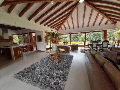 Casa de 4 alcobas en venta en Llanogrande, Rionegro, 450 m² · foto 9 de 20