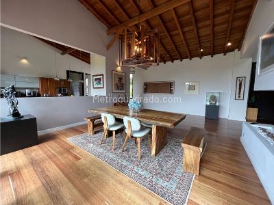Casa de 4 alcobas en venta en Acuarela, Envigado, 412 m² · foto 8 de 20