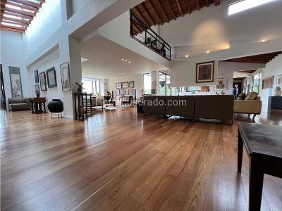 Casa de 4 alcobas en venta en Acuarela, Envigado, 412 m² · foto 14 de 20