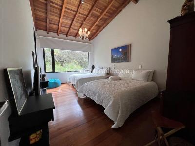 Casa de 4 alcobas en venta en Acuarela, Envigado, 412 m² · foto 15 de 20