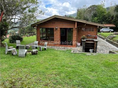Casa de 4 alcobas en venta en Perico, Medellín, 200 m² · foto 1 de 20