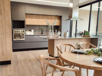 Casa de 3 alcobas en venta en Variante Aeropuerto A Sajonia, Rionegro, 328 m² · foto 2 de 12
