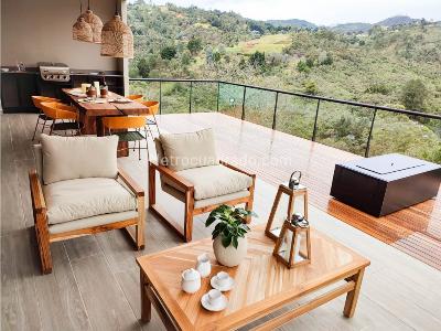 Casa de 3 alcobas en venta en Variante Aeropuerto A Sajonia, Rionegro, 328 m² · foto 8 de 12