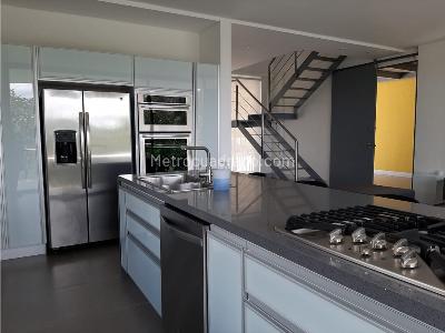 Casa de 4 alcobas en venta en Pantanillo Cebadero, Envigado, 600 m² · foto 9 de 20