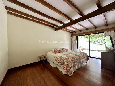 Casa de 4 alcobas en venta en Variante Aeropuerto A Sajonia, Rionegro, 961 m² · foto 7 de 8