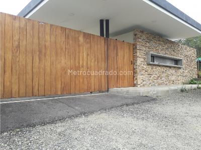 Casa de 5 alcobas en venta en Alto De Las Palmas, Envigado, 320 m² · foto 2 de 7