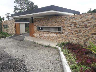 Casa de 5 alcobas en venta en Alto De Las Palmas, Envigado, 320 m² · foto 3 de 7