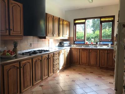 Casa de 5 alcobas en venta en Alto De Las Palmas, Envigado, 400 m² · foto 6 de 12