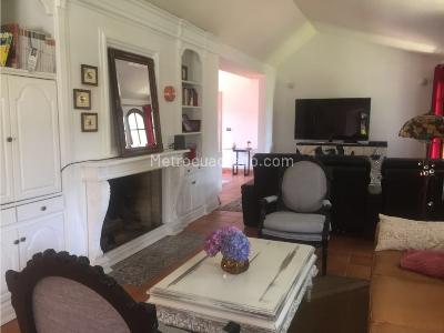 Casa de 4 alcobas en venta en Alto De Las Palmas, Envigado, 435 m² · foto 3 de 9