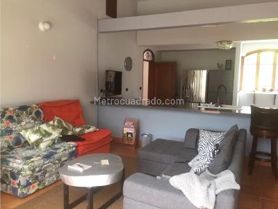 Casa de 4 alcobas en venta en Alto De Las Palmas, Envigado, 435 m² · foto 4 de 9