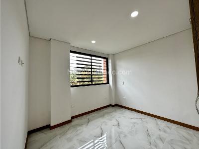 Casa de 5 alcobas en venta en El Porvenir, Rionegro, 240 m² · foto 11 de 14