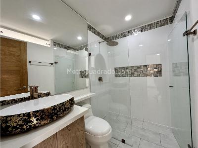 Casa de 5 alcobas en venta en El Porvenir, Rionegro, 240 m² · foto 13 de 14
