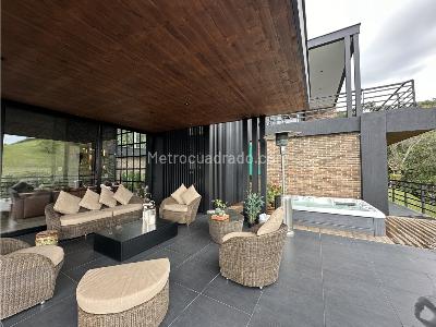 Casa de 4 alcobas en venta en Via San Antonio La Ceja, Rionegro, 416 m² · foto 7 de 19