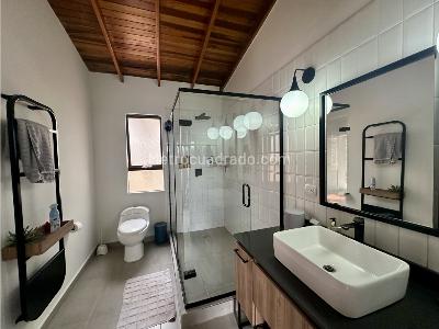 Casa de 4 alcobas en venta en El Poblado, Medellín, 140 m² · foto 9 de 15