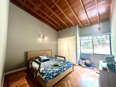 Casa de 4 alcobas en venta en El Poblado, Medellín, 140 m² · foto 10 de 15