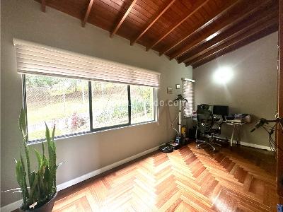 Casa de 4 alcobas en venta en El Poblado, Medellín, 140 m² · foto 13 de 15
