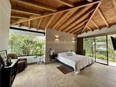 Casa de 3 alcobas en venta en El Escobero, Envigado · foto 6 de 13