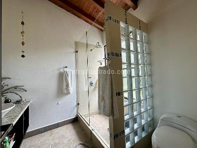 Casa de 3 alcobas en venta en El Escobero, Envigado · foto 11 de 13
